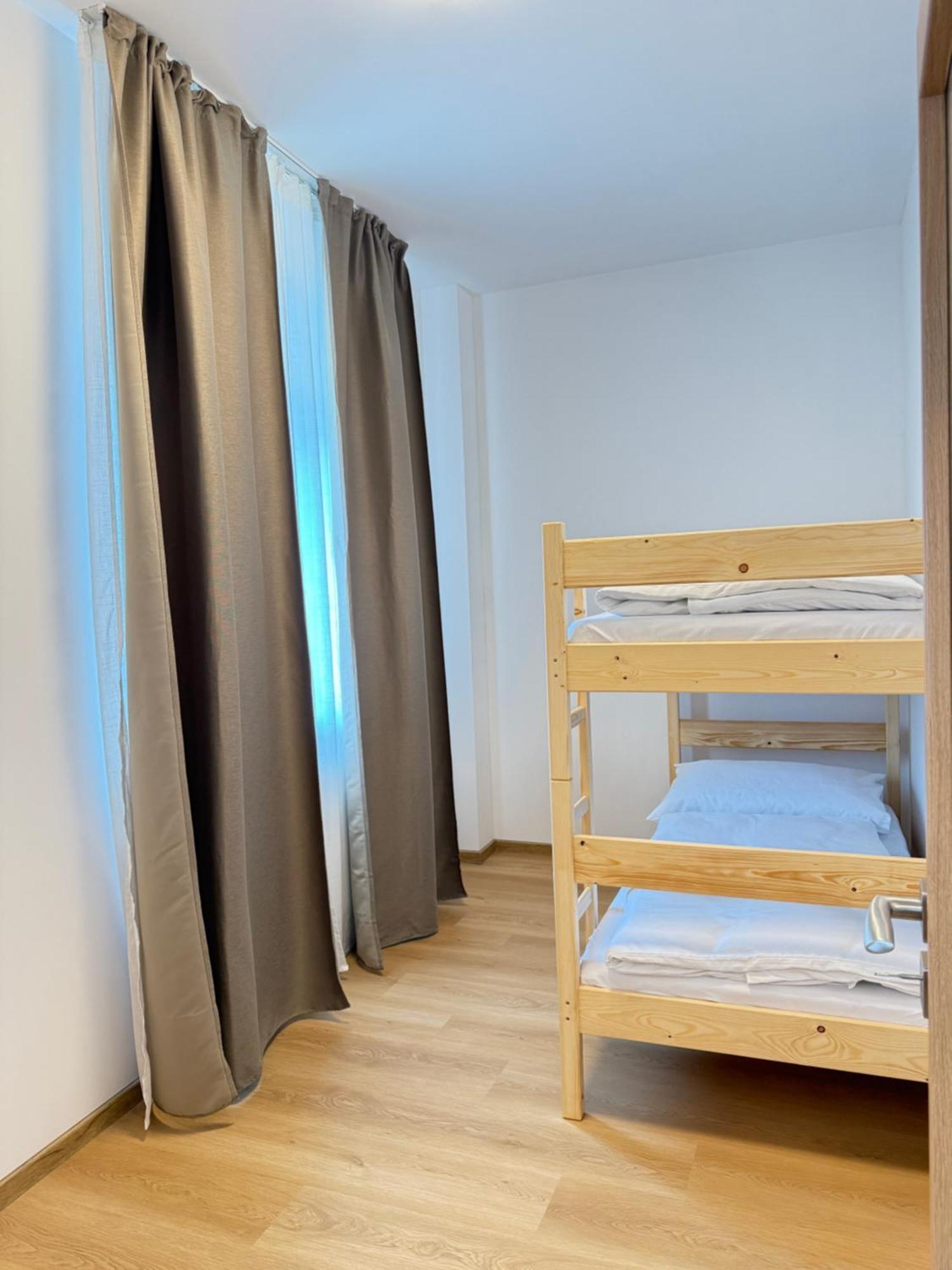 Riverside Apartment Praha Екстериор снимка