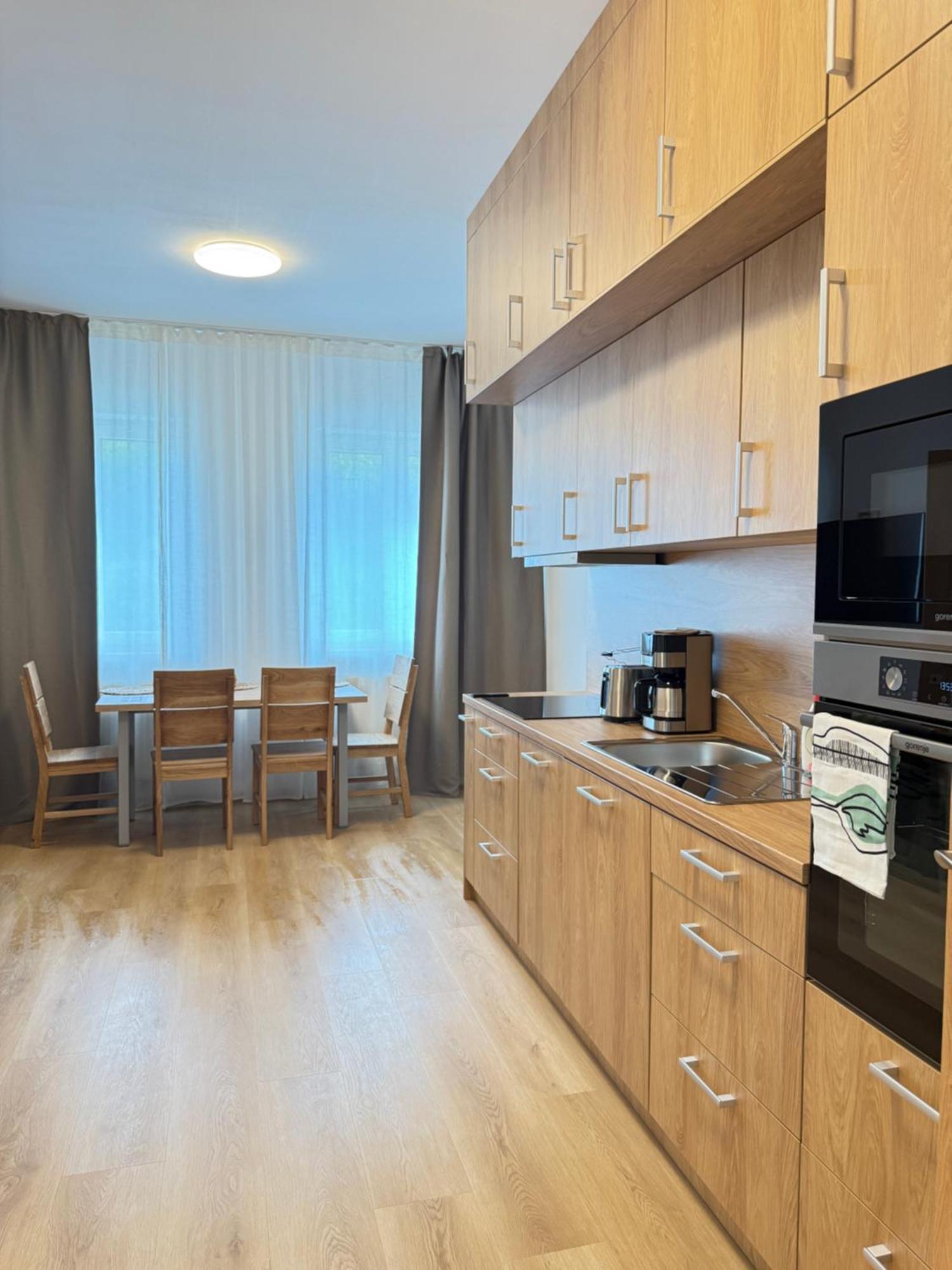 Riverside Apartment Praha Екстериор снимка